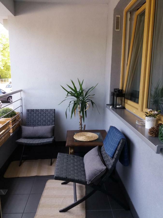 Apartament Pruszków Exteriör bild